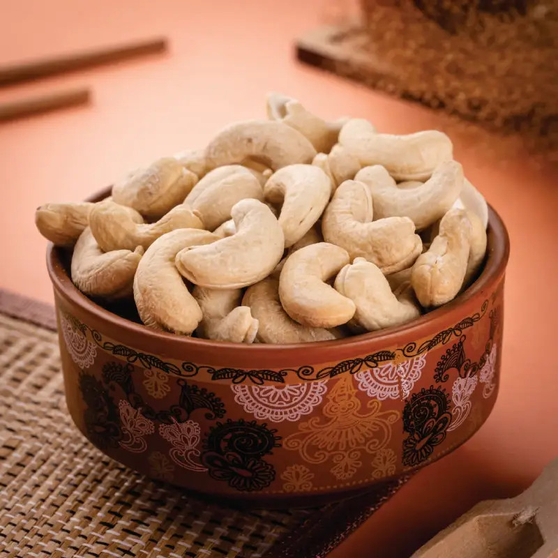 Kaju (Cashews)